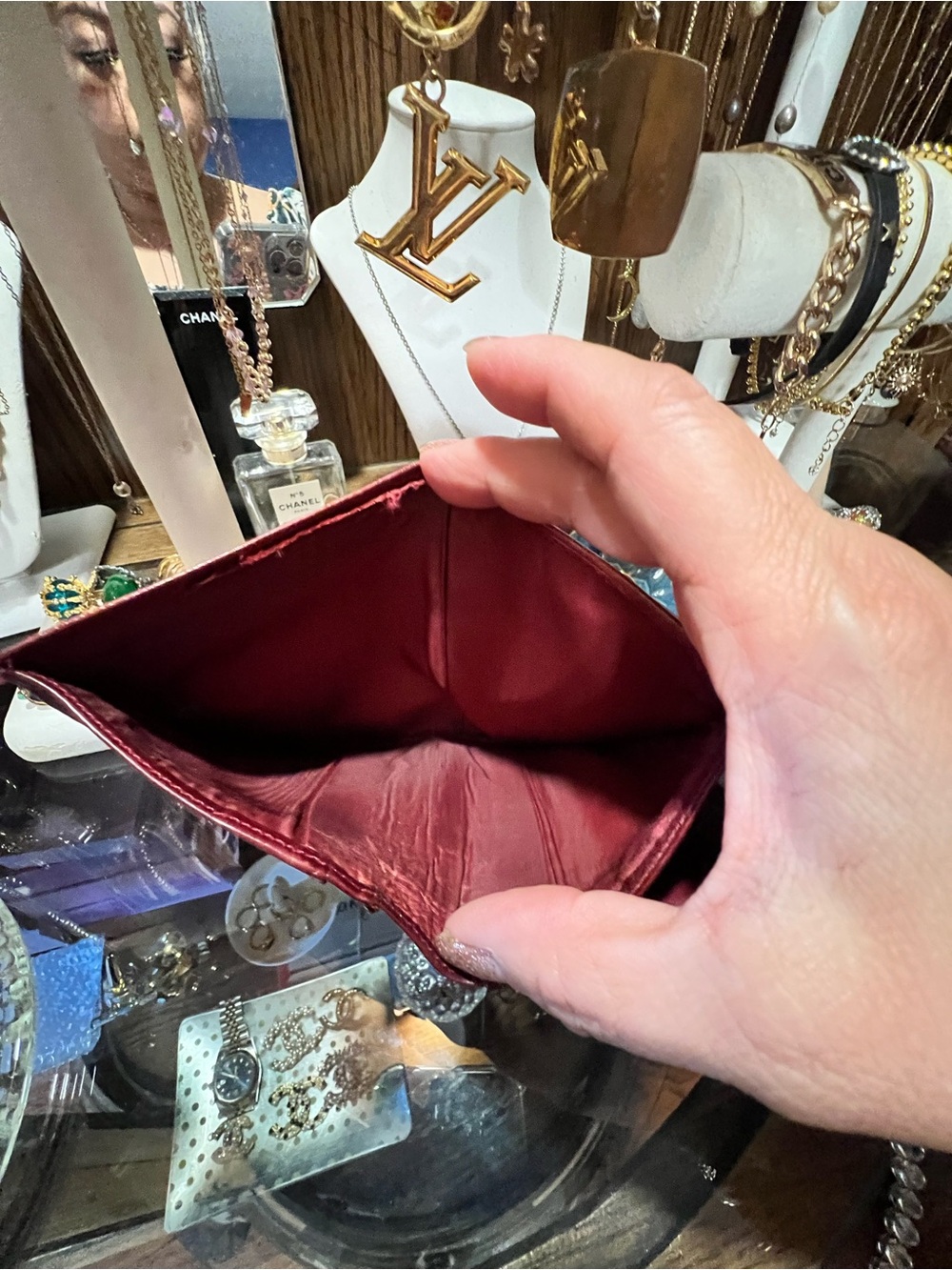 Authentic CHANEL Red Caviar CC Bifold Wallet - Picture 7 of 16